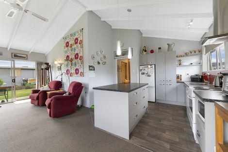 Photo of property in 8b Brandon Street, Alexandra, 9320