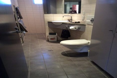 Photo of property in 33c Cranmer Square, Christchurch Central, Christchurch, 8013