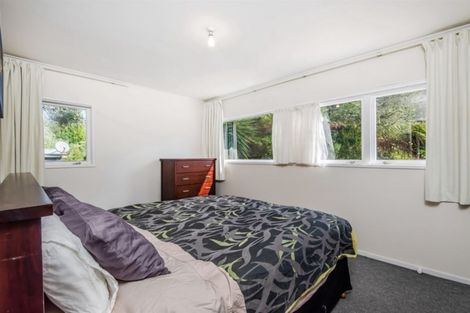 Photo of property in 115 Beach Haven Road, Beach Haven, Auckland, 0626