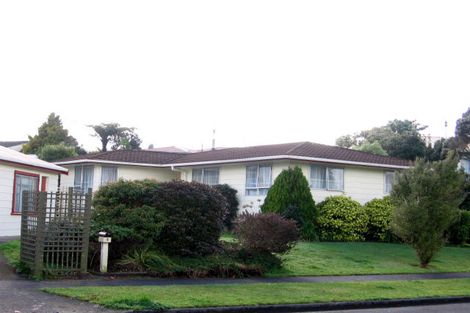 Photo of property in 1 Grant Place, Awapuni, Palmerston North, 4412