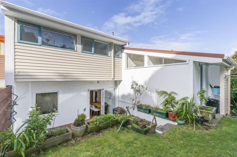 Photo of property in 13a Puketiro Avenue, Northland, Wellington, 6012