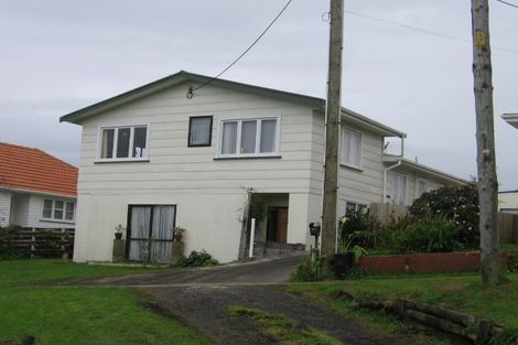 Photo of property in 34 Karaka Street, Helensville, 0800