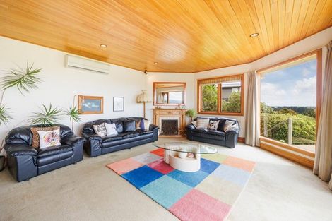 Photo of property in 96 Clifton Terrace, Fitzherbert, Palmerston North, 4410