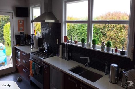 Photo of property in 53 Cliff View Drive, Green Bay, Auckland, 0604