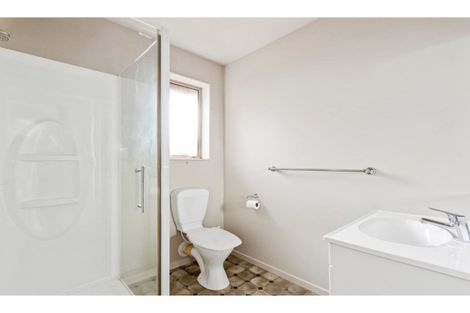 Photo of property in 2/318 Waterloo Road, Islington, Christchurch, 8042