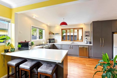 Photo of property in 6 Kohekohe Road, Waikanae, 5036