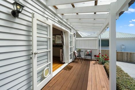 Photo of property in 4 Hillside Drive, Maoribank, Upper Hutt, 5018