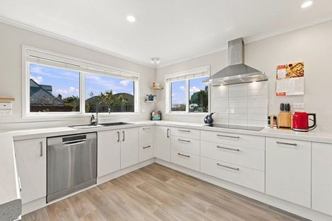 Photo of property in 61 Kotuku Crescent, Woolston, Christchurch, 8023