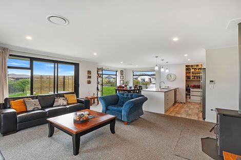 Photo of property in 9 Godley Place, Woodend, 7610