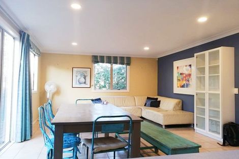 Photo of property in 17 Belle Verde Drive, Sunnynook, Auckland, 0630