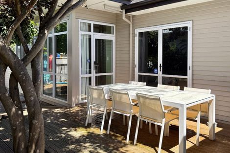 Photo of property in 249 Fifield Terrace, Opawa, Christchurch, 8023