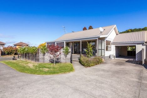 Photo of property in 3a Dorothy Drive, Acacia Bay, Taupo, 3330