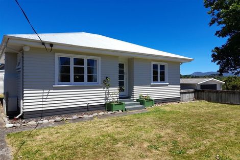 Photo of property in 3 Roto Street, Westown, New Plymouth, 4310