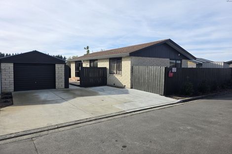 Photo of property in 128a Inwoods Close, Parklands, Christchurch, 8083