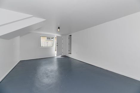 Photo of property in 8 Hauraki Crescent, Pinehill, Auckland, 0632