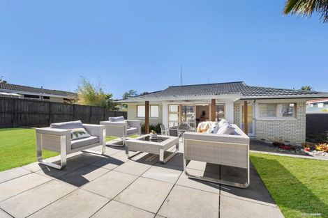 Photo of property in 34 Meadway, Sunnyhills, Auckland, 2010