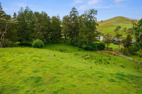 Photo of property in 150 Dimmock Road, Waitakaruru, Ngatea, 2471