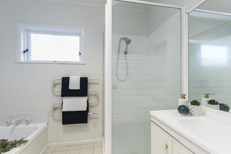 Photo of property in 2 Rex Street, Miramar, Wellington, 6022