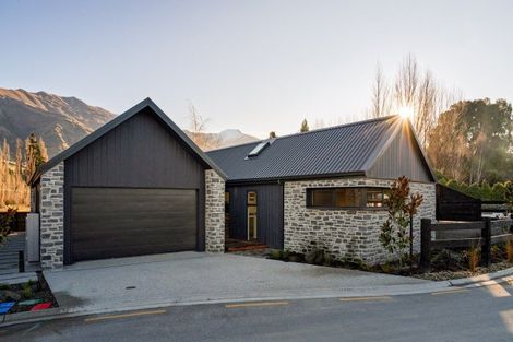 Photo of property in 7 Kamana Rise, Wanaka, 9382