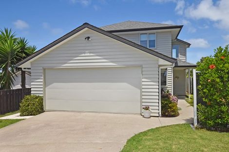 Photo of property in 37 Maylee Crescent, Gulf Harbour, Whangaparaoa, 0930