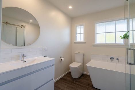 Photo of property in 8 Denise Crescent, Hornby, Christchurch, 8042