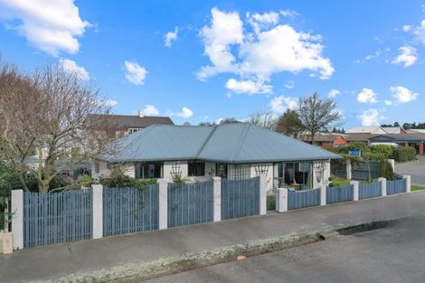 Photo of property in 21 Mona Square, Ashburton, 7700