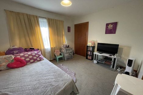 Photo of property in 12 Solway Avenue, Ilam, Christchurch, 8041