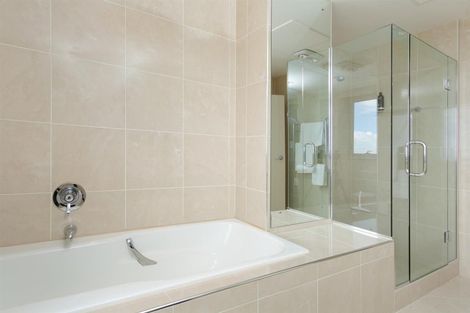 Photo of property in Shangri La Apartments, 5/97 Jervois Road, Herne Bay, Auckland, 1011