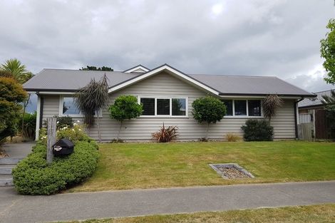 Photo of property in 17 Blackadder Road, Pegasus, 7612