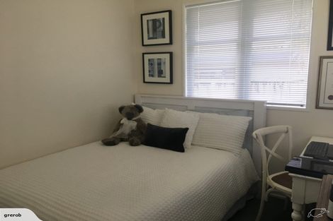 Photo of property in 1/156 Nile Road, Milford, Auckland, 0620