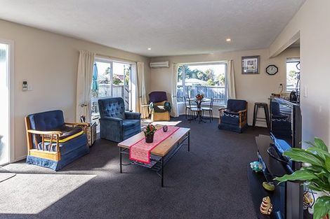 Photo of property in 1/219 Greers Road, Bryndwr, Christchurch, 8053