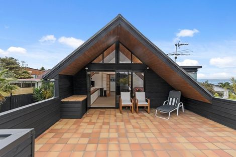 Photo of property in 3 Francis Curtis Avenue, Blockhouse Bay, Auckland, 0600