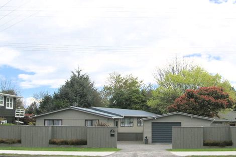 Photo of property in 61 Mere Road, Taupo, 3330