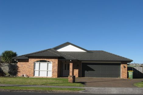 Photo of property in 60 Wattle Farm Road, Wattle Downs, Auckland, 2103