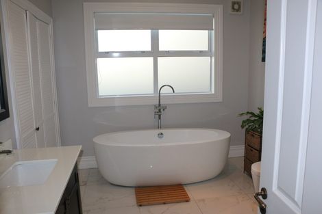 Photo of property in 64 Karaka Road, Beachlands, Auckland, 2018