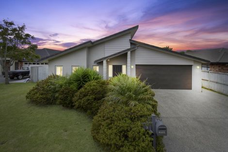 Photo of property in 3 Elie Place, Wattle Downs, Auckland, 2103