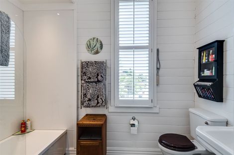 Photo of property in 3 Hooker Avenue, Hospital Hill, Napier, 4110