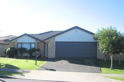 Photo of property in 64 Sandwick Drive, Weymouth, Auckland, 2103