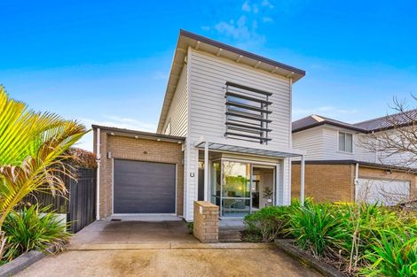 Photo of property in 4 Vincent Lane, Hobsonville, Auckland, 0616