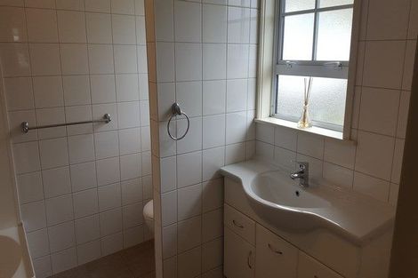 Photo of property in 34 Parklands Drive, Karori, Wellington, 6012