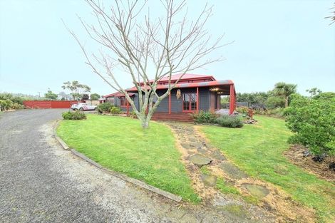 Photo of property in 920 Richmond Road, Lepperton, New Plymouth, 4373