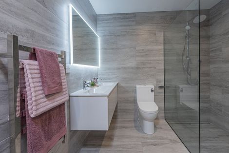 Photo of property in 17 Stace Hopper Drive, One Tree Point, 0118