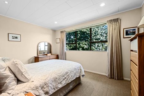 Photo of property in 11 Cargill Place, Frankleigh Park, New Plymouth, 4310