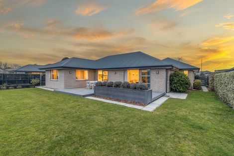 Photo of property in 4 Te Whenu Crescent, Marshland, Christchurch, 8083