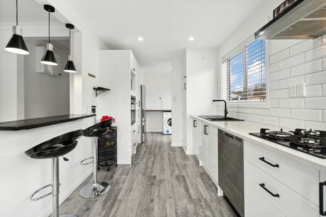 Photo of property in 3 Sellers Grove, Taita, Lower Hutt, 5011