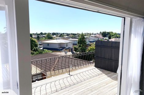 Photo of property in 4/8 Wood Street, Papakura, 2110