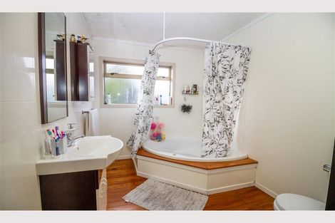 Photo of property in 36 George Street, Raetihi, 4632