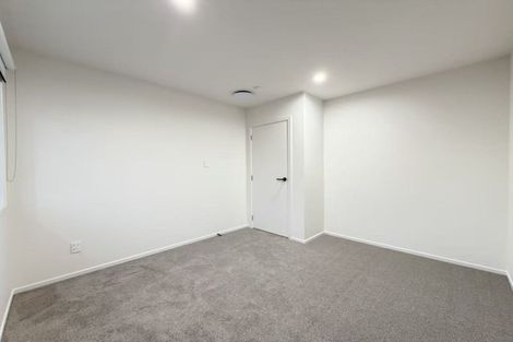 Photo of property in 9a Tangelo Place, Bucklands Beach, Auckland, 2012