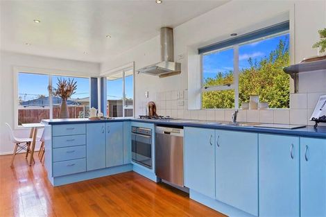 Photo of property in 76 Cotswold Avenue, Bishopdale, Christchurch, 8053