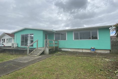 Photo of property in 74 Bader Drive, Mangere, Auckland, 2022